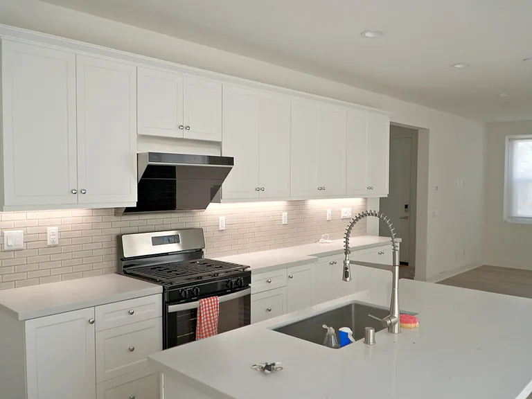 4260 S Crisanta Privado — Photo 5