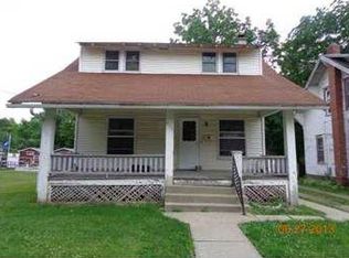 910 Chicago Ave, Lansing, MI 48915