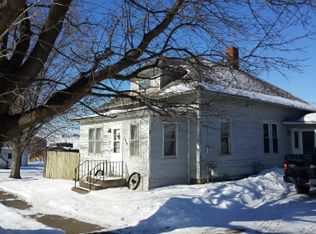 106 E Adams St, Farmersburg, IA 52047