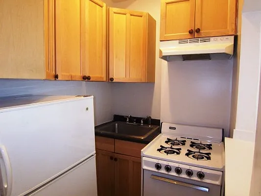 Rented by Friedman Roth Realty | media 27