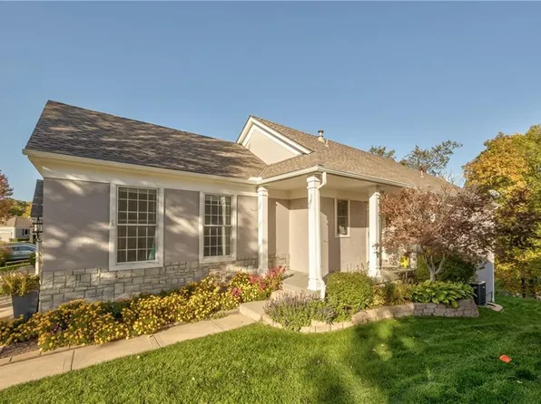 12671 S Hagan St, Olathe, KS 66062