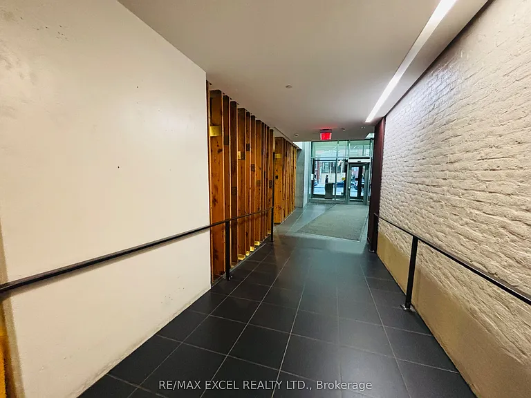 21 Widmer St #901 — Photo 4