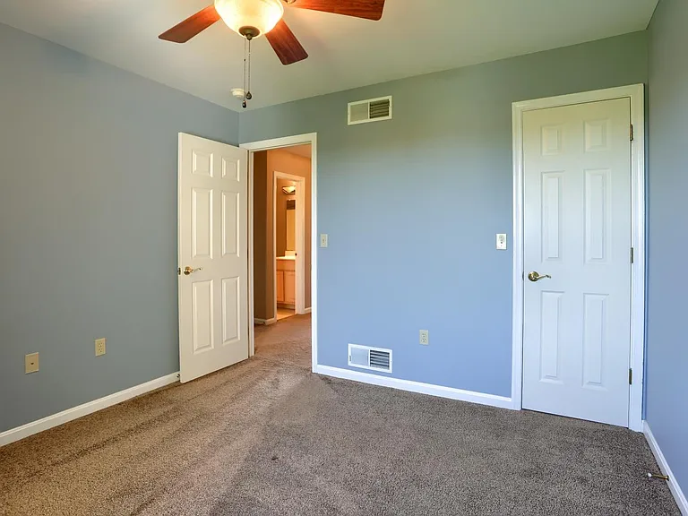 226 Sparrow Rd — Photo 17