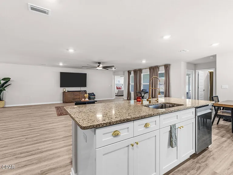 6538 Myers Rd — Photo 34
