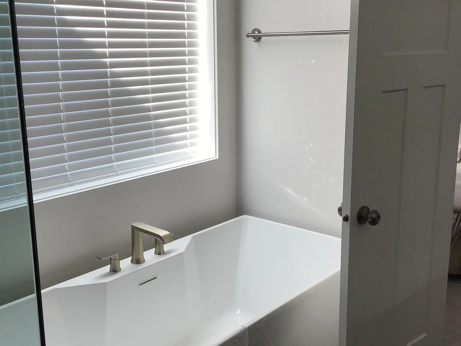 3 bed, 1525 sqft, $2,190 — Photo 4