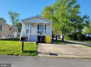3548 Honeysuckle Ln, Middle River, MD 21220