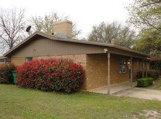 201 Poco St, Bangs, TX 76823