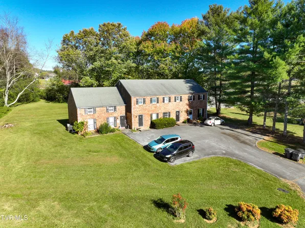 5021 Emerald Dr, Kingsport, TN 37664