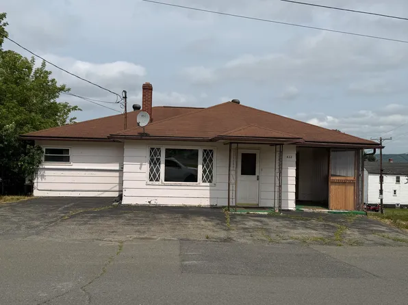432 St Thomas Street, Madawaska, ME 04756