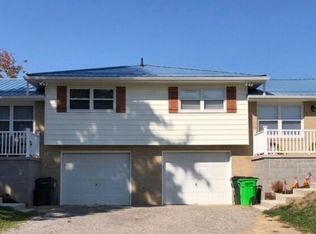 325 Belle St SW, Hartville, OH