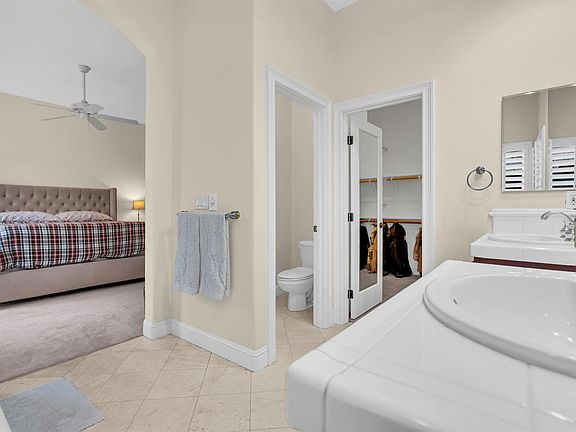 4th image of 2126 Armsmere Cir