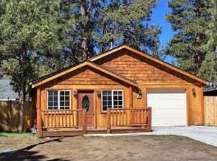 496 Highland Ln, Sugarloaf, CA 92386
