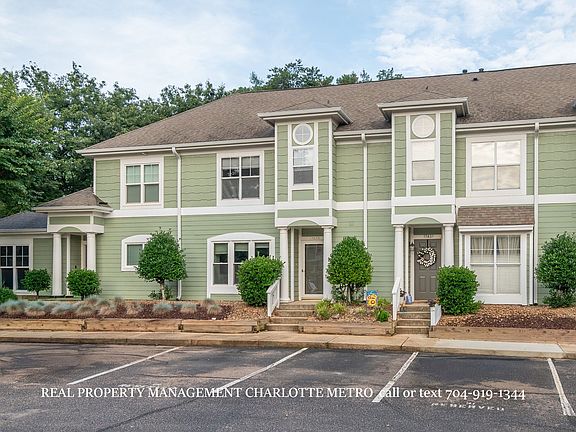 2nd image of 17429 Tuscany Ln
