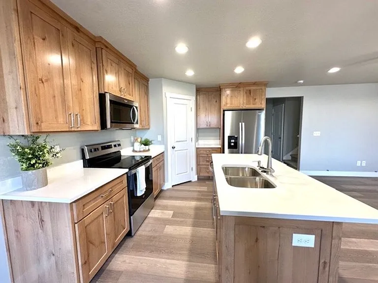 32 E 1225 S — Photo 2