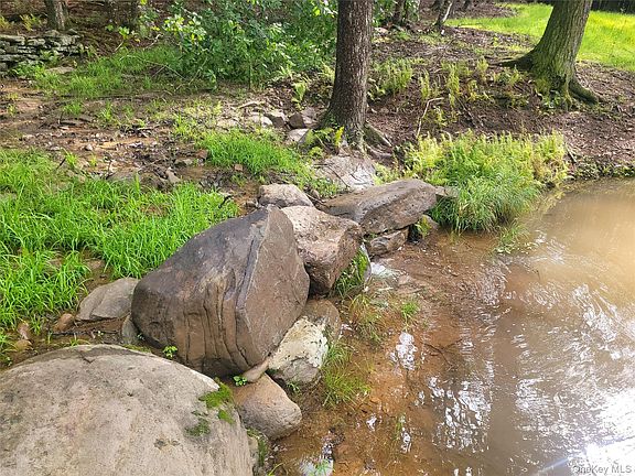 4th image of 361 Ahrens Road