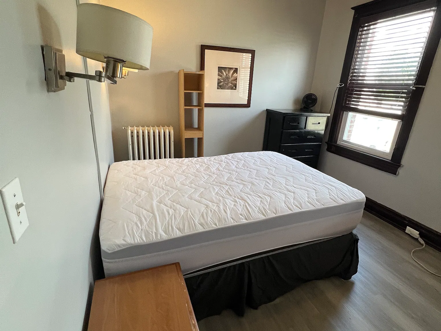 2 bed, $1,000 — Photo 2