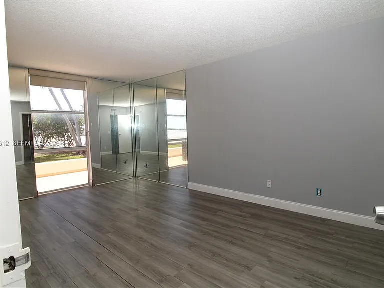 13499 Biscayne Blvd #412 — Photo 6