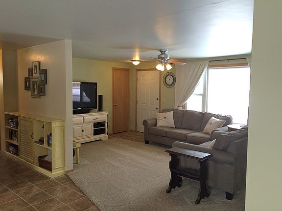 3rd image of 1365 Ponderosa Ave