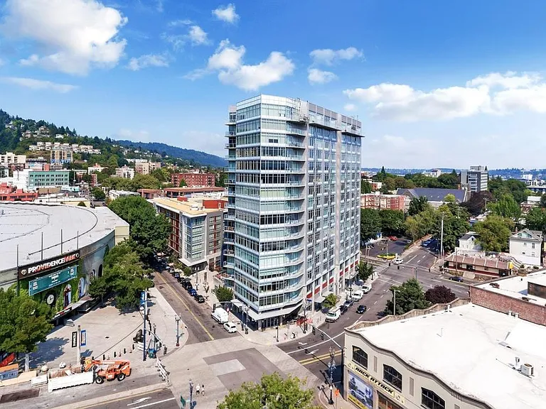 1926 W Burnside St NE #1510 — Photo 18