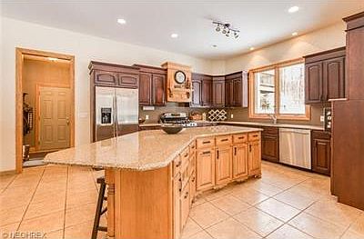 3rd image of 12480 Willshire Ln