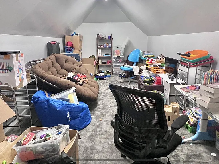 Bonus room- 2nd Floor- accessing from the 1st Bedroom