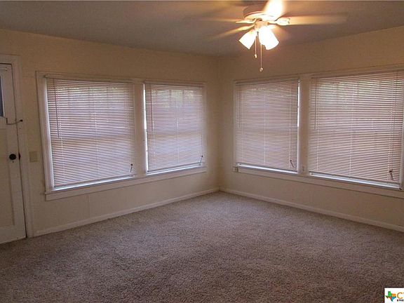 5th image of 4904 Charter Oak Dr