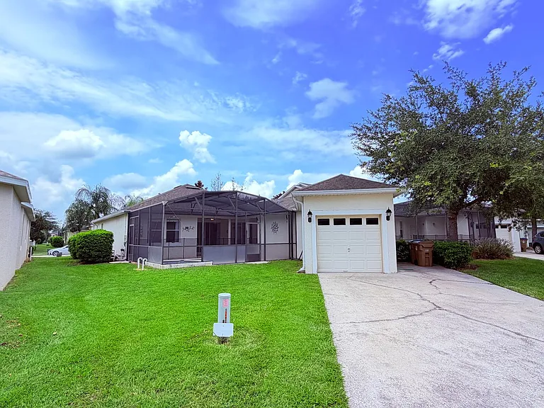 4986 Thames St W — Photo 18