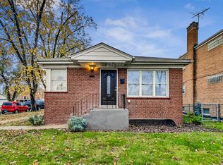 1046 Linden Ave, Bellwood, IL 60104