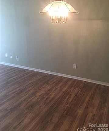 5th image of 2937 Heathstead Pl