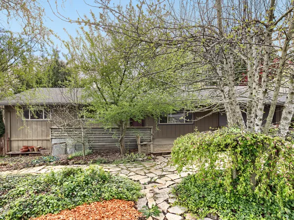 1707 SW Binford Lake Pkwy, Gresham, OR 97080