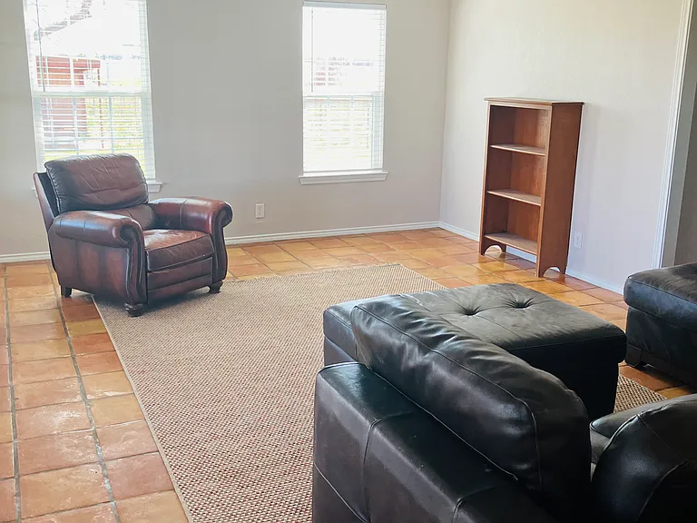 307 Walker Ln — Photo 16