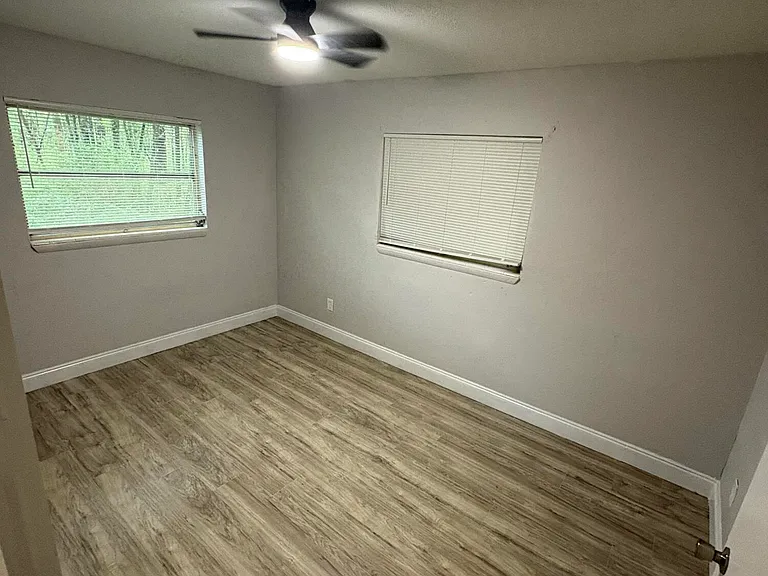 20822 SW Marine Blvd — Photo 8