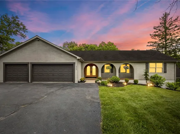 449 Bateman Rd, Oakdale, PA 15071