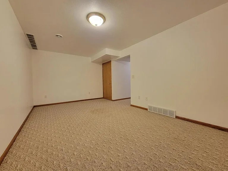 6905 Feith Ave — Photo 19