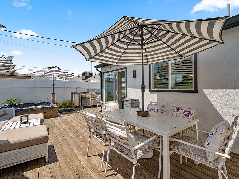 13730 Community St — Photo 70