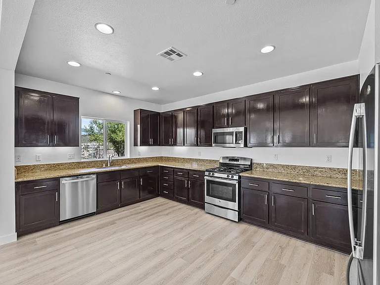35178 Fennel Ln — Photo 11