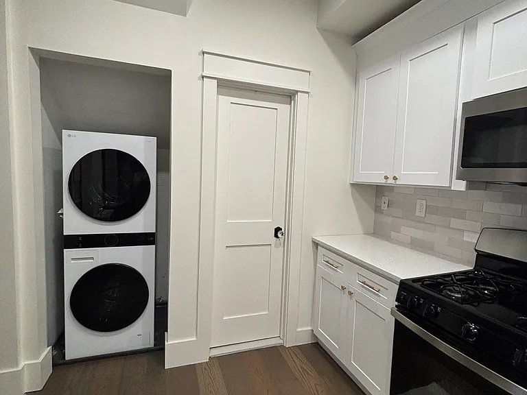 69 E Clinton Ave #A — Photo 4