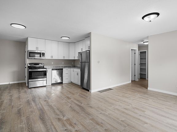 4th image of 1644 Woodmayr Dr