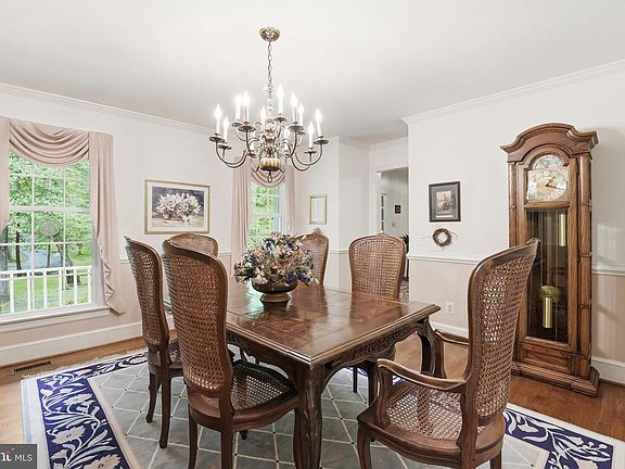 4th image of 4585 Canter Ln