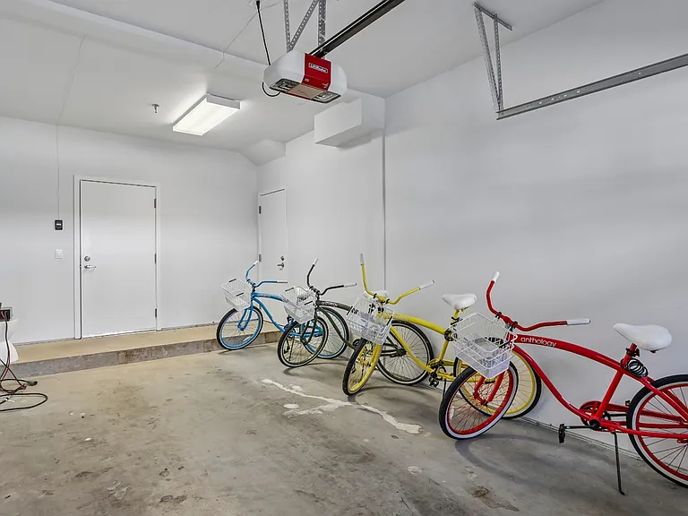 Anthology Apartments — Photo 32