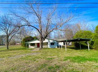 904 NW 2nd St, Wagoner, OK 74467