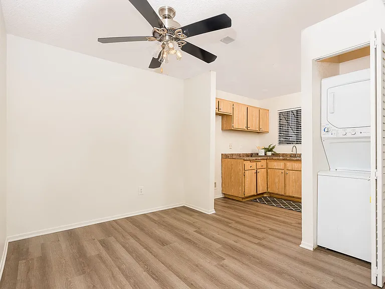 Woodbend Apartments — Photo 47