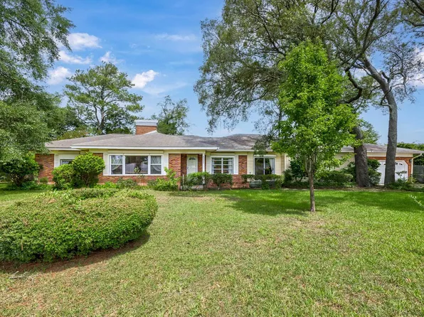 4000 Poinsett St., North Myrtle Beach, SC 29582