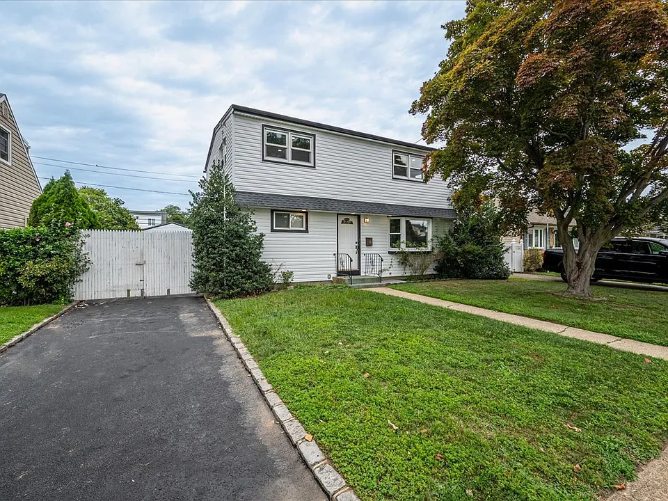 54 Ketcham Ave