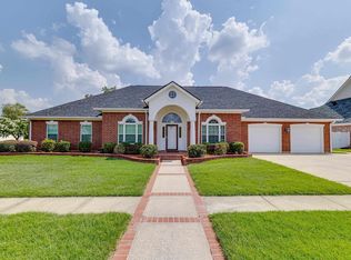 18 Waters Edge Dr, Monroe, LA 71203