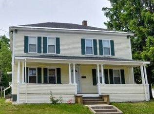 32 Elm St, Clinton, MA 01510