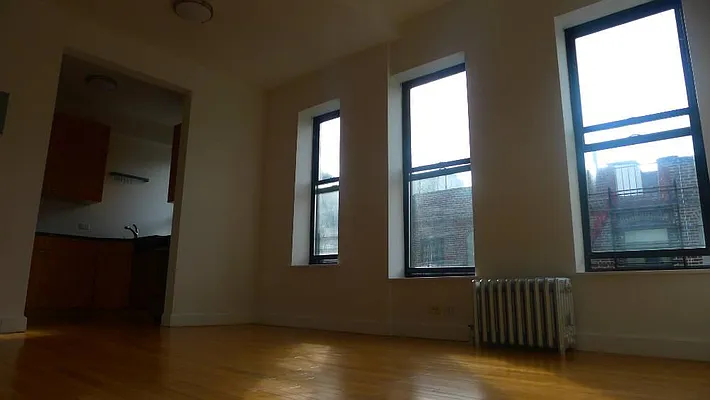 Rented by Town Residential | media 27