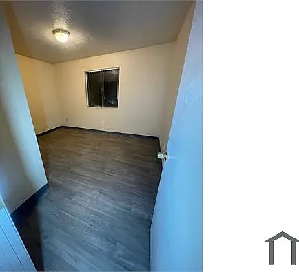 529 Indiana St SE — Photo 8