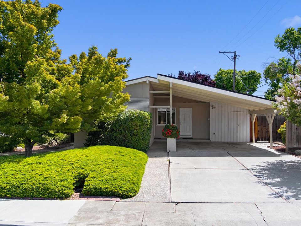 1st image of 759 Clara Vista Ave