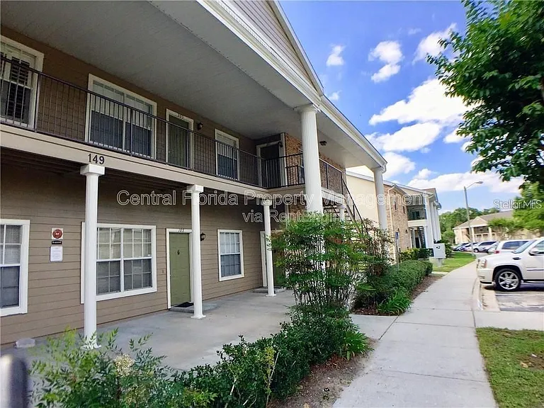 149 Reserve Cir #201 — Photo 2
